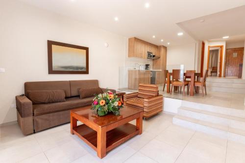 Apartamento de 1 dormitorio con vistas al mar del hotel Vistasur. Foto 2