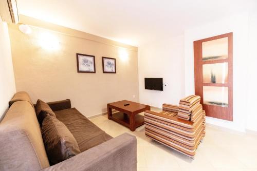 Apartamento de 2 dormitorios del hotel Vistasur. Foto 2