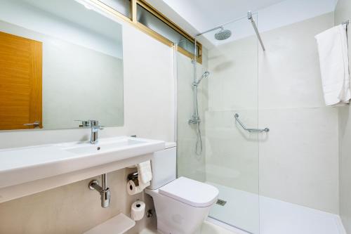 Habitación Doble con sala de estar del hotel Kn Columbus