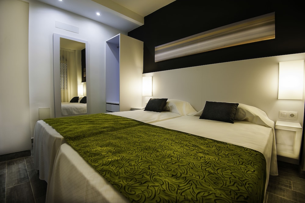 Apartamento Balcón o Terraza 1 habitación con salón Sofá Cama incluido 2 Camas individuales kitchenette del hotel Kn Columbus