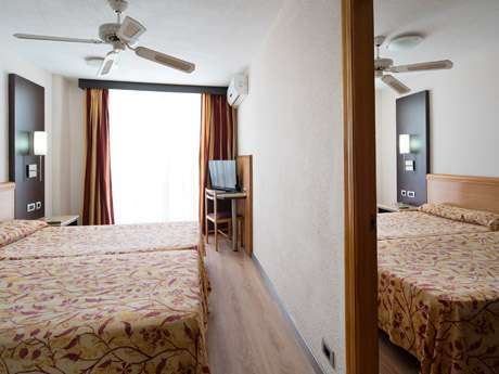 Habitación doble Familiar del hotel Catalonia Oro Negro