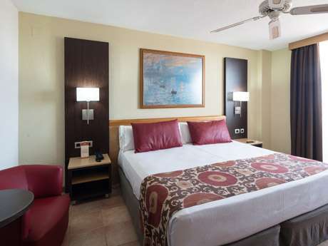 Habitación doble Premium Familiar del hotel Catalonia Oro Negro. Foto 2