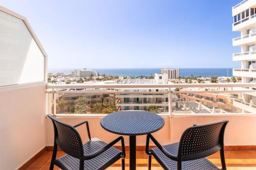 Habitación Familiar (2 adultos y 2 niños) del hotel Catalonia Oro Negro