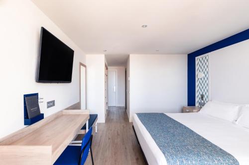 Habitación Premium Deluxe del hotel Catalonia Oro Negro. Foto 4