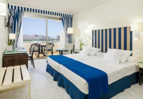 Suite Junior del hotel H10 Las Palmeras