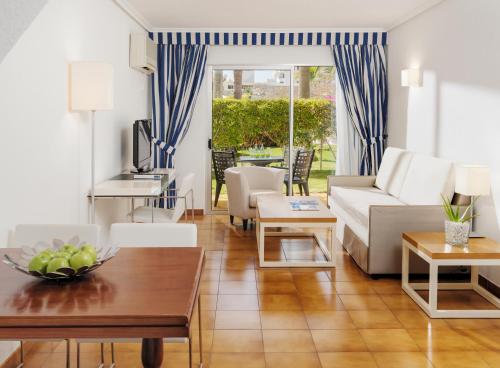 Habitación Familiar de 2 dormitorios del hotel H10 Las Palmeras