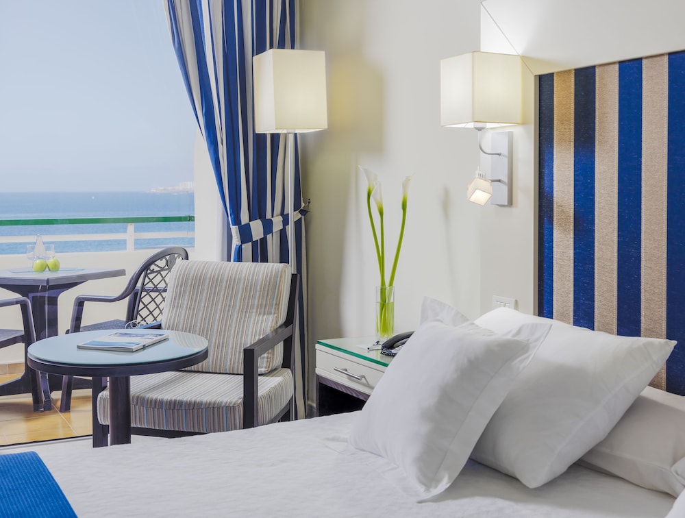 Habitación doble Vista Mar Balcón o Terraza 1 Cama doble del hotel H10 Las Palmeras. Foto 1