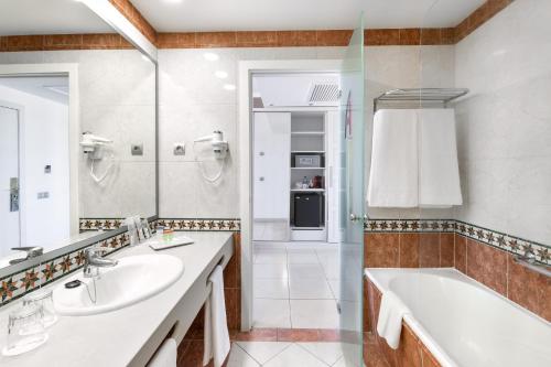 Habitación Doble Superior Club Alexandre y SPA - 1 o 2 camas del hotel Alexandre La Siesta. Foto 5