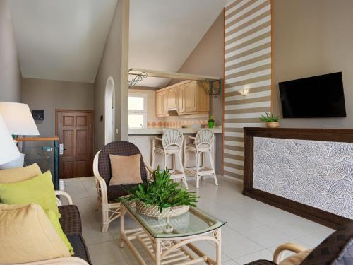 Suite de 1 dormitorio del hotel Gran Oasis Resort. Foto 3