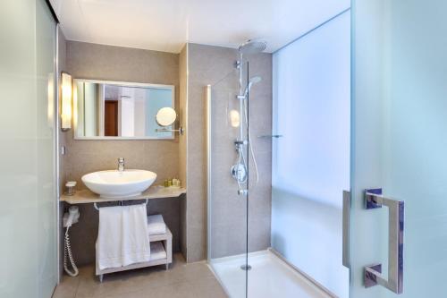 Suite junior del hotel Barcelo Santiago. Foto 1