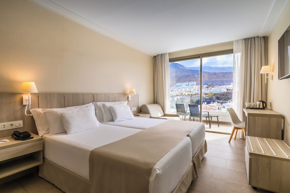 Habitación estándar doble, 1 cama de matrimonio grande (Spa) del hotel Barcelo Santiago