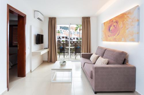 Apartamento Balcón o Terraza 1 habitación 2 Camas individuales del hotel Globales Tamaimo Tropical. Foto 2