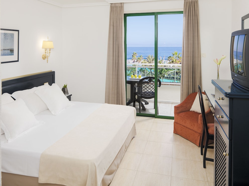 Habitación doble de uso individual, balcón, vistas al mar del hotel H10 Tenerife Playa