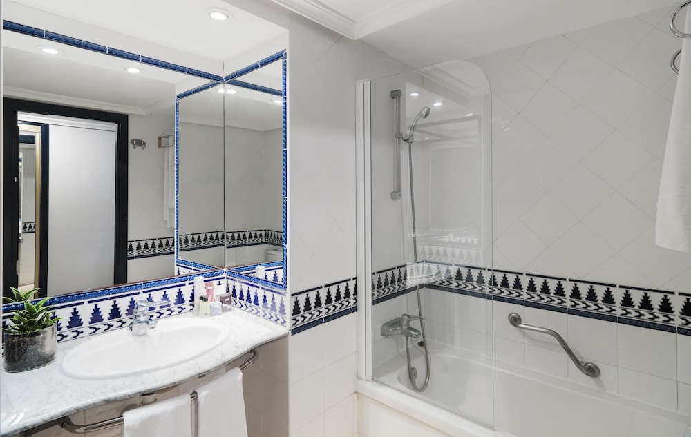 Habitación doble de uso individual, balcón del hotel H10 Tenerife Playa