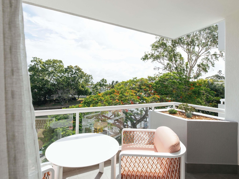 Suite Junior con Vistas Panorámicas al Río del hotel Elysium Noosa Resort - MGallery Collection. Foto 6