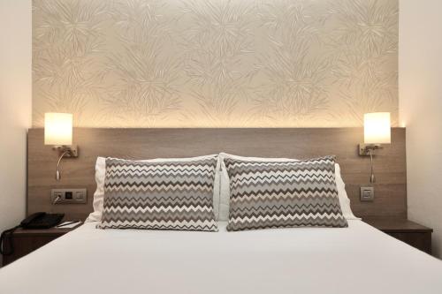 Habitación Individual Estándar del hotel Puerto Palace. Foto 2