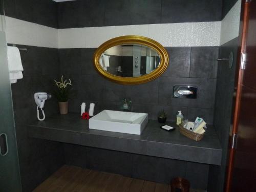 Habitación Doble Deluxe del hotel Birdcage Gay Resort - Adult Only. Foto 21