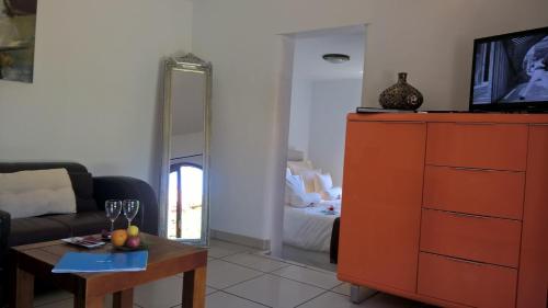 Suite Junior del hotel Birdcage Gay Resort - Adult Only. Foto 1