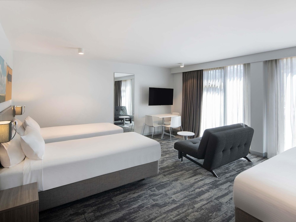 Habitación Familiar del hotel Mercure Sydney Blacktown. Foto 3