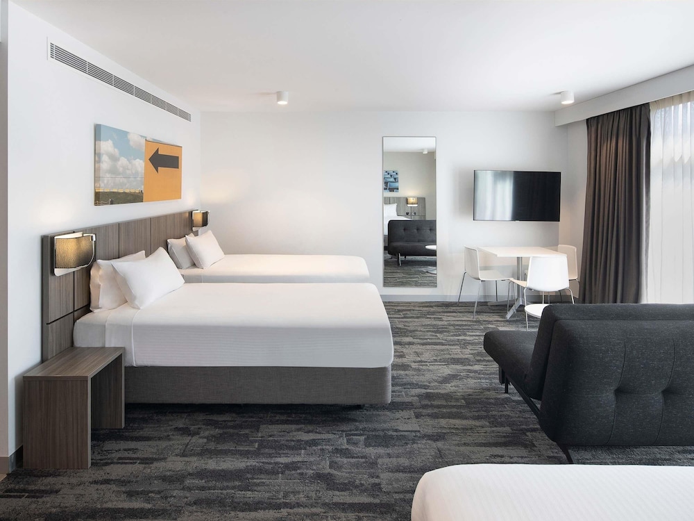 Habitación Familiar del hotel Mercure Sydney Blacktown. Foto 5