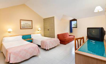 Habitación doble Económica del hotel Radisson Resort and Residences Tenerife - Adults Only