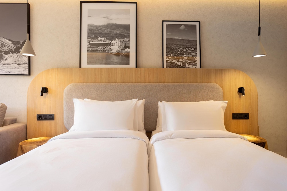 Habitación estándar, balcón del hotel Radisson Resort and Residences Tenerife - Adults Only