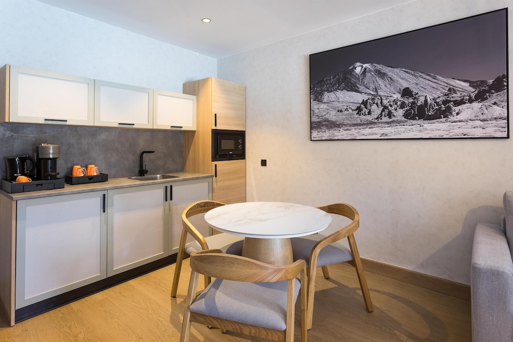 Apartamento, 1 habitación del hotel Radisson Resort and Residences Tenerife - Adults Only. Foto 5