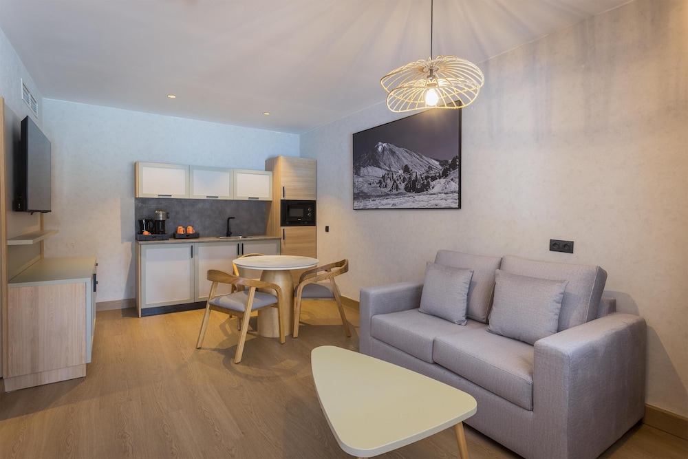 Apartamento, 2 habitaciones del hotel Radisson Resort and Residences Tenerife - Adults Only. Foto 4