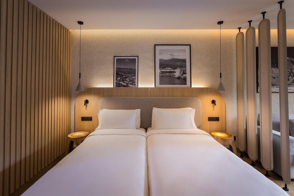 Suite junior del hotel Radisson Resort and Residences Tenerife - Adults Only. Foto 10