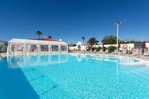 Bungalow de un dormitorio del hotel Bungalows Tisaya Golf. Foto 8