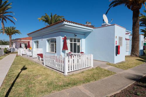 Bungalow de un dormitorio del hotel Bungalows Tisaya Golf. Foto 11
