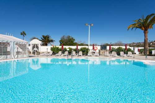 Bungalow de un dormitorio del hotel Bungalows Tisaya Golf. Foto 20