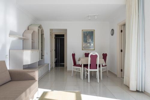 Bungalow de un dormitorio del hotel Bungalows Tisaya Golf. Foto 37