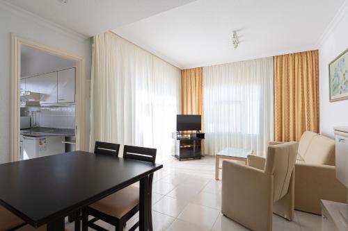 Bungalow de un dormitorio del hotel Bungalows Tisaya Golf. Foto 39