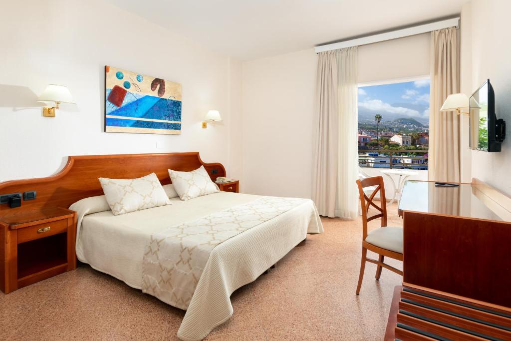 Habitación superior con vistas al Teide del hotel Hc Magec. Foto 4