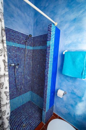 Twin Room with Terrace del hotel Casa Luna. Foto 6