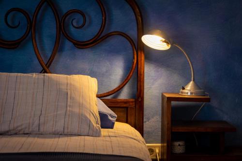 Twin Room with Terrace del hotel Casa Luna. Foto 7