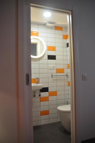 Habitación Doble Superior con baño privado del hotel Falow. Foto 5