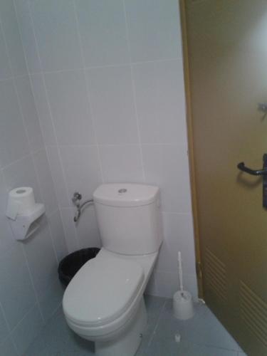 Habitación Individual con baño privado del hotel Falow. Foto 12