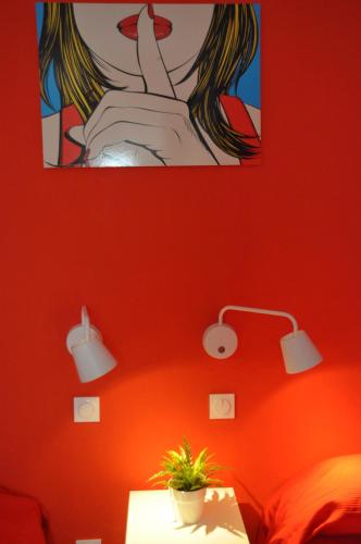 Habitación Doble Superior con 2 camas y baño privado del hotel Falow. Foto 42