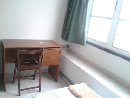 Habitación Doble con baño privado - 2 camas del hotel Falow. Foto 1