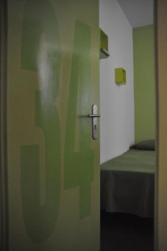 Habitación Doble Superior con 2 camas y baño privado del hotel Falow