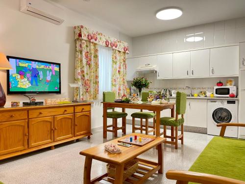 Habitación Doble Clásica del hotel EmyCanarias Holiday Homes. Foto 11