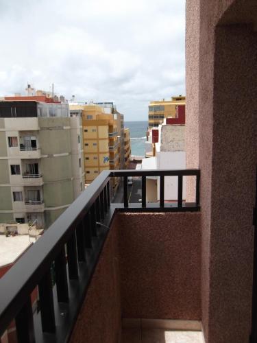 Estudio Superior con balcón del hotel Apartamentos Bajamar. Foto 24