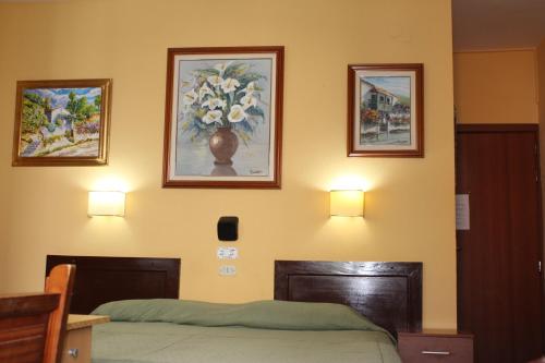 Double room del hotel Olympia. Foto 10