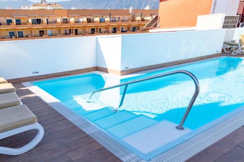 Estudio Vista Piscina 2 Camas individuales del hotel Park Plaza. Foto 21