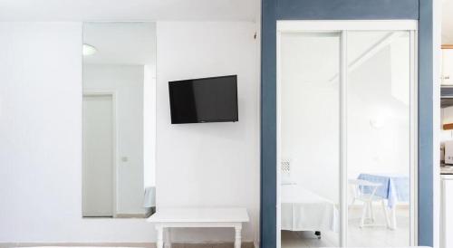 Estudio con vistas a la piscina del hotel Pez Azul. Foto 10