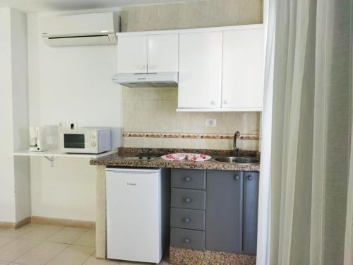 Habitación Triple Estándar del hotel Pez Azul. Foto 9