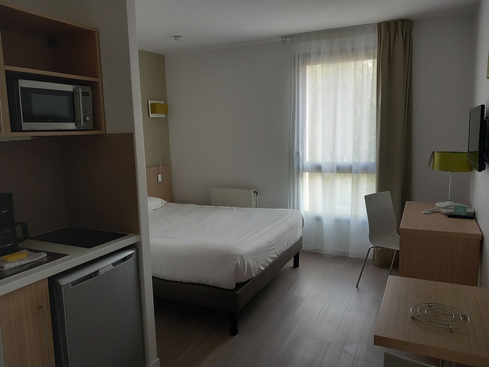 Estudio del hotel Adagio Access Le Havre Les Docks. Foto 6