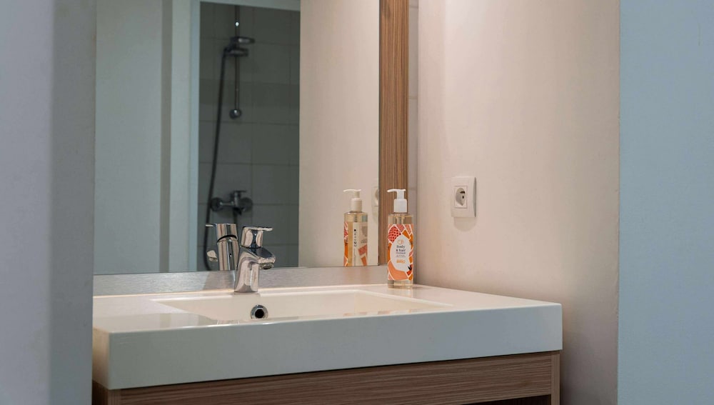 Estudio del hotel Adagio Access Le Havre Les Docks. Foto 8